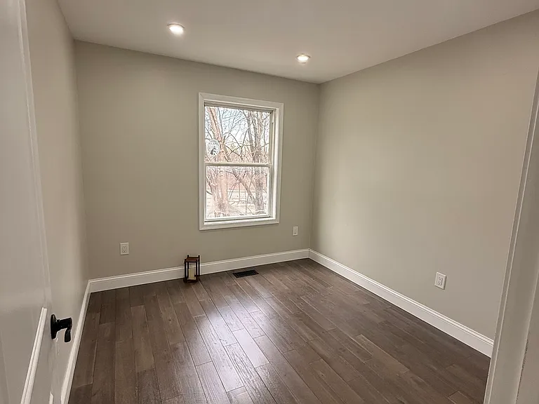 169 Watson Ave — Photo 11