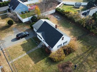 1220 Ratzer Rd, Wayne, NJ 07470