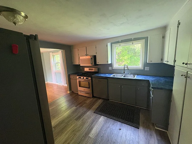 5250 Longridge Rd — Photo 5
