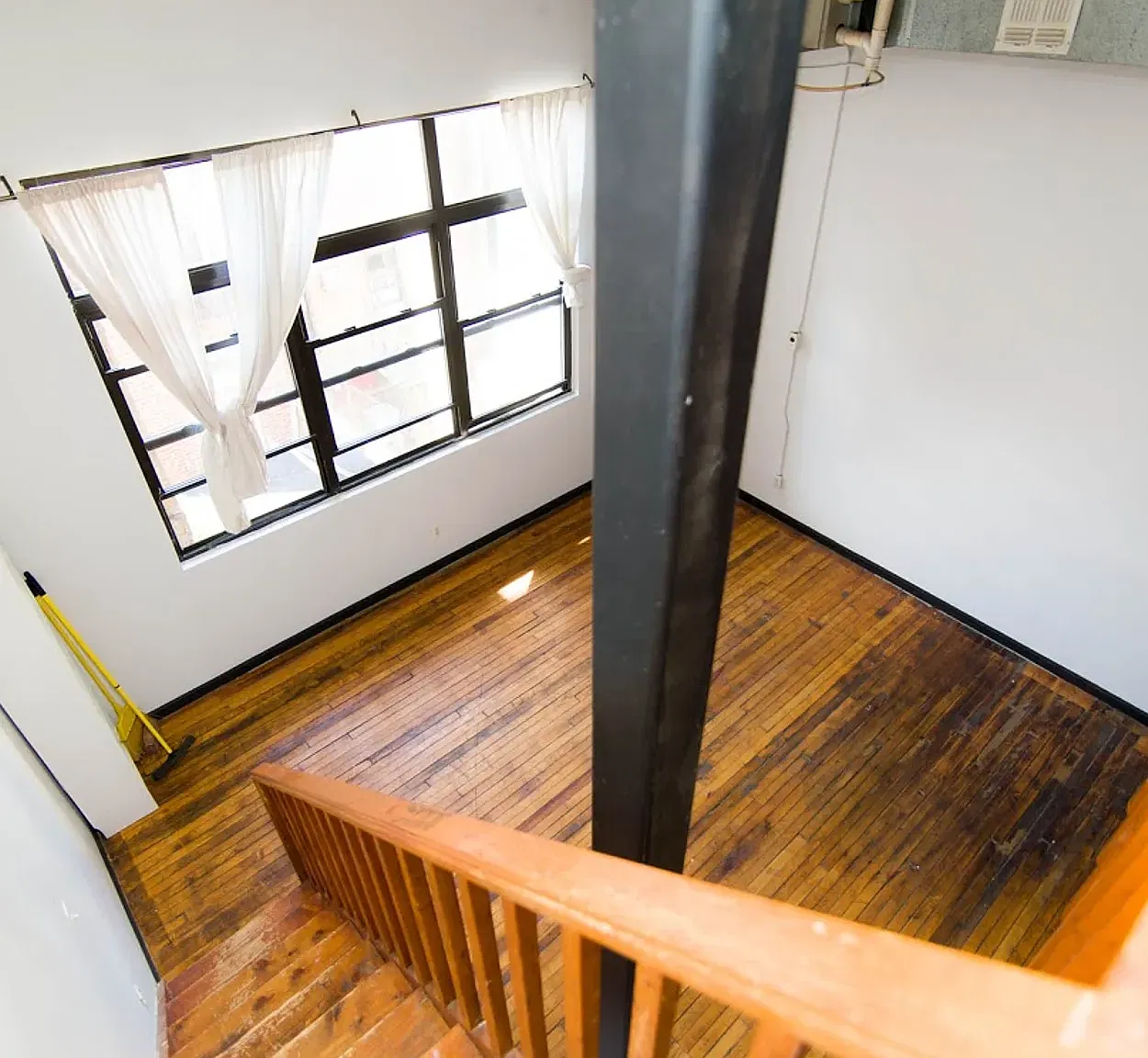 27 Arion Place — Photo 3