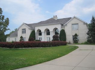 9 Farmington Rd, South Barrington, IL 60010