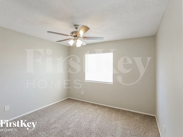 6849 W Yucca St — Photo 12