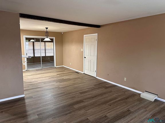 4th image of 3208 Bandolina Ave