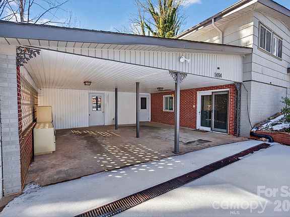 5th image of 1624 Brentwood Dr