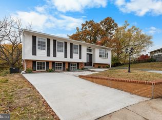 903 Chillum Manor Ct, Hyattsville, MD 20783