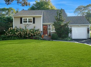 67 Circuit Rd, Bellport, NY 11713