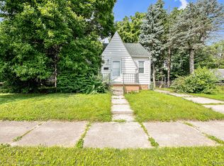 5638 Edgewood St, Dearborn Heights, MI 48125