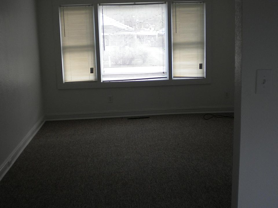 2nd image of 82 Poplar St