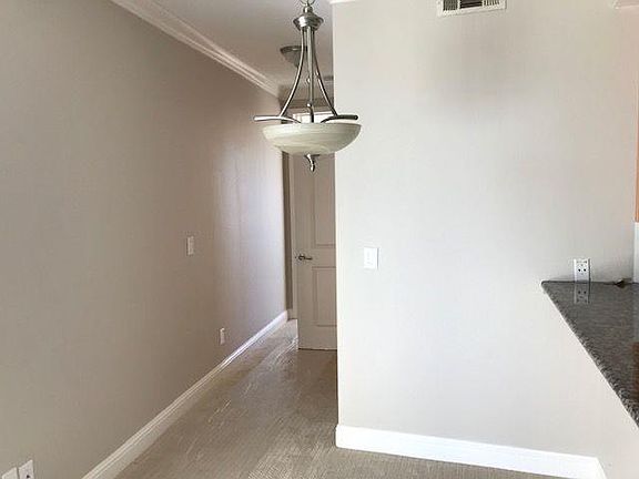 4th image of 2330 University Ave Unit 240