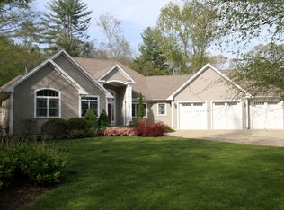 7 Strawberry Ln, Westport, MA 02790