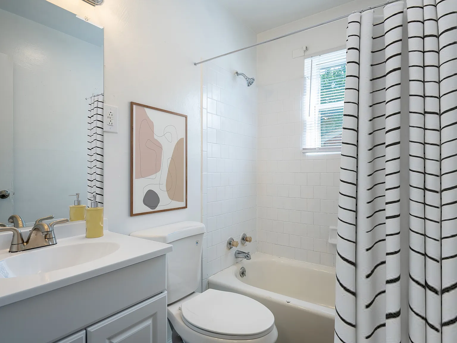 Madison Terrace Apartments — Photo 2