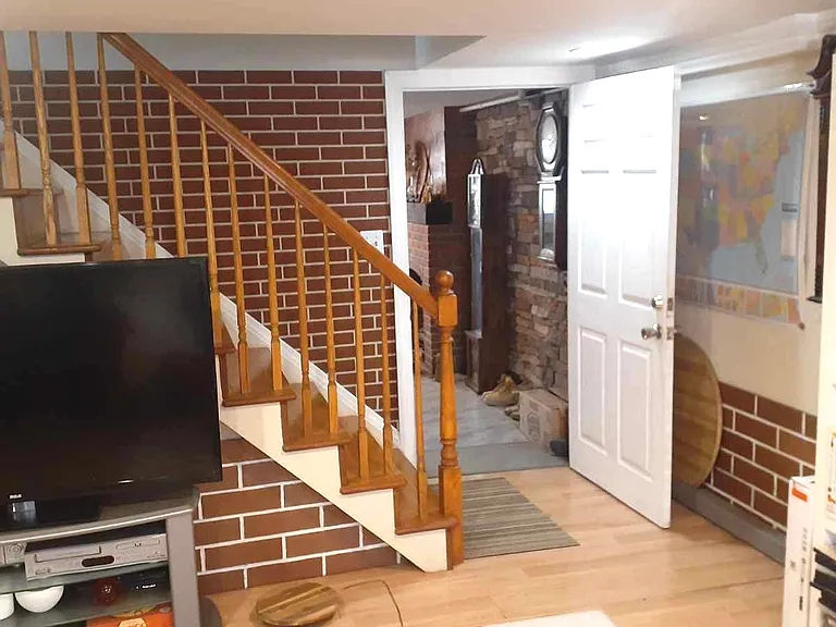 50 Chobot Ln #1 — Photo 10