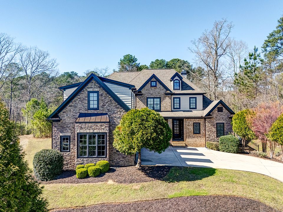 1st image of 1049 Highland Village Trl