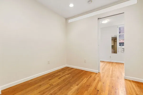 Rented by Dalan Rentals | media 25