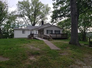 3968 Ben Hur Dr, Brighton, MI 48114