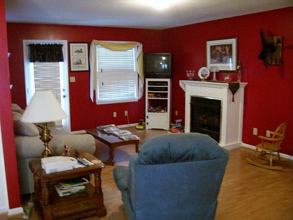 2nd image of 522 Knollwood Dr