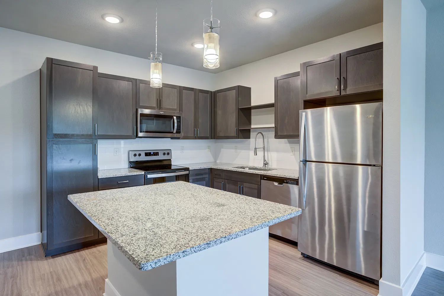 Reunion at 400 Premier Apartments — Photo 1
