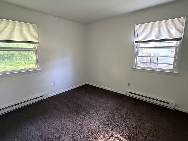 431 Hearn Ln — Photo 9