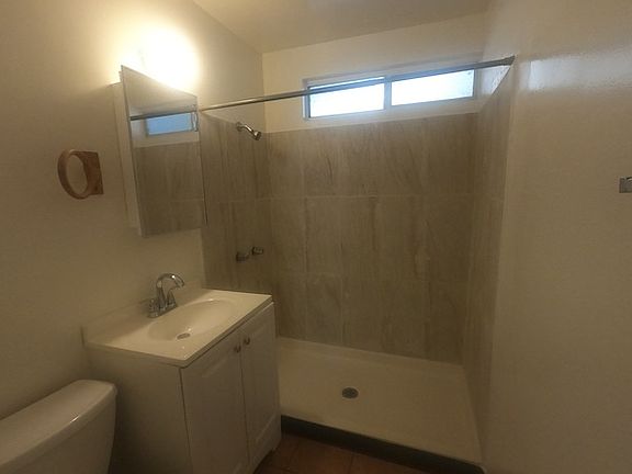 3rd image of 160 W San Ysidro Blvd APT 4