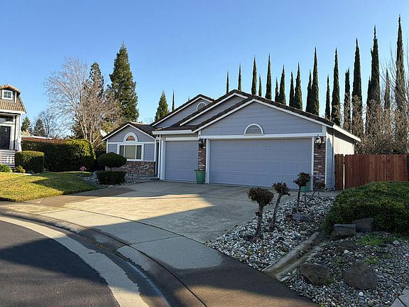 2nd image of 104 Buena Vista Ct