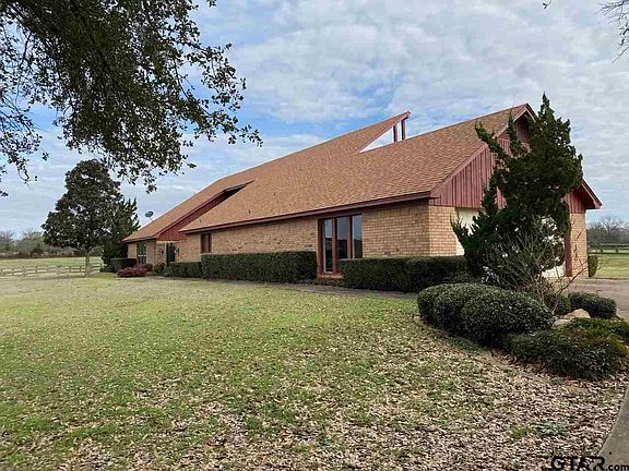 2nd image of 844 N High Way #161