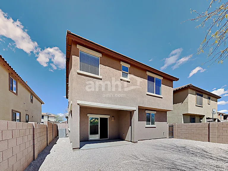 743 W Calle Ocarina — Photo 21