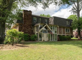 2200 Shades Crest Rd, Vestavia Hills, AL 35216