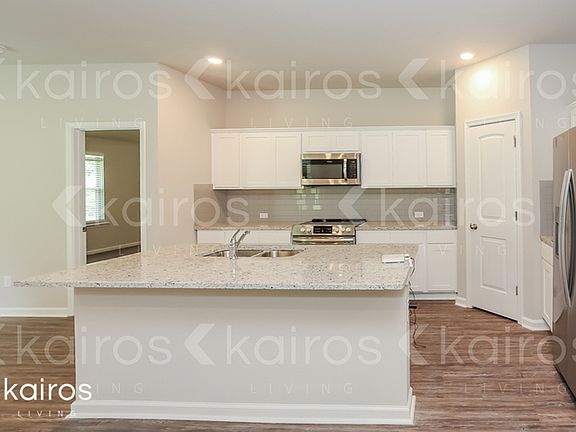 4th image of 30943 Clearview Ct