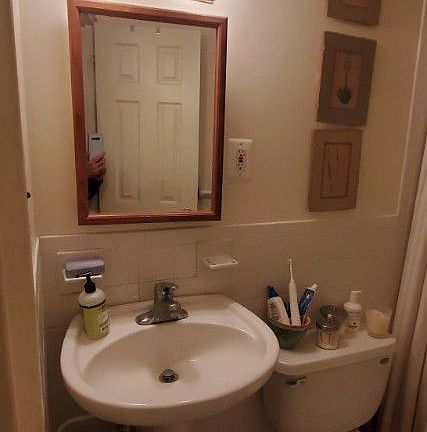 3rd image of 313 W 90th St APT 2f
