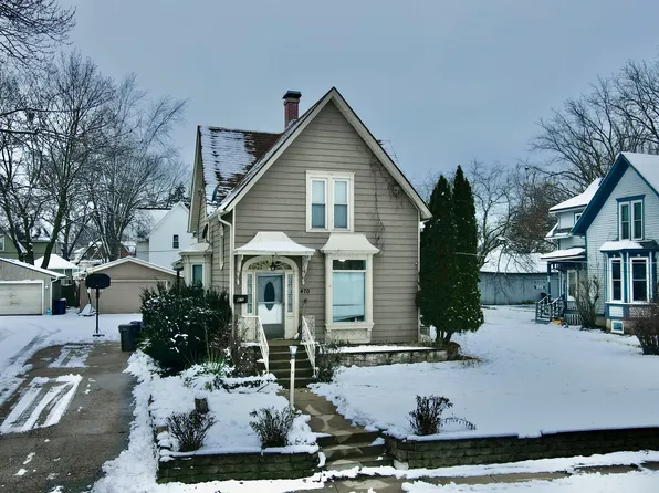 470 Ashland Ave, Elgin, IL 60123