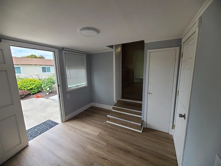 127 Poinsettia Ave — Photo 13