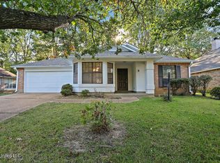 8 Ridgeway Pl, Clinton, MS 39056