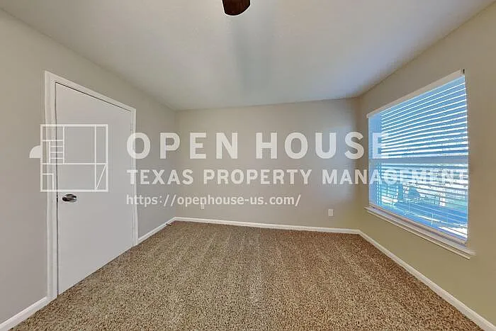 7750 Shavano Ln — Photo 8