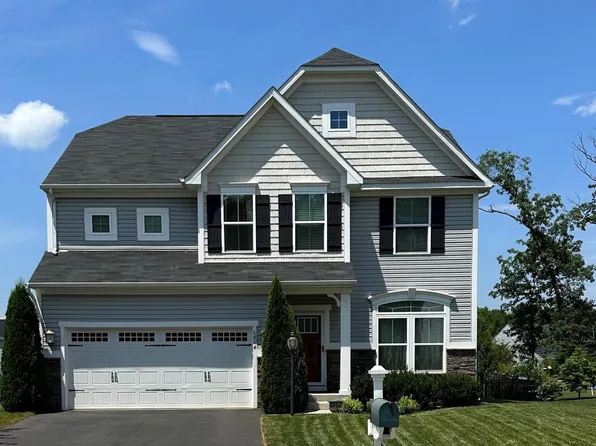 6804 Lake Anne Ct, Warrenton, VA 20187