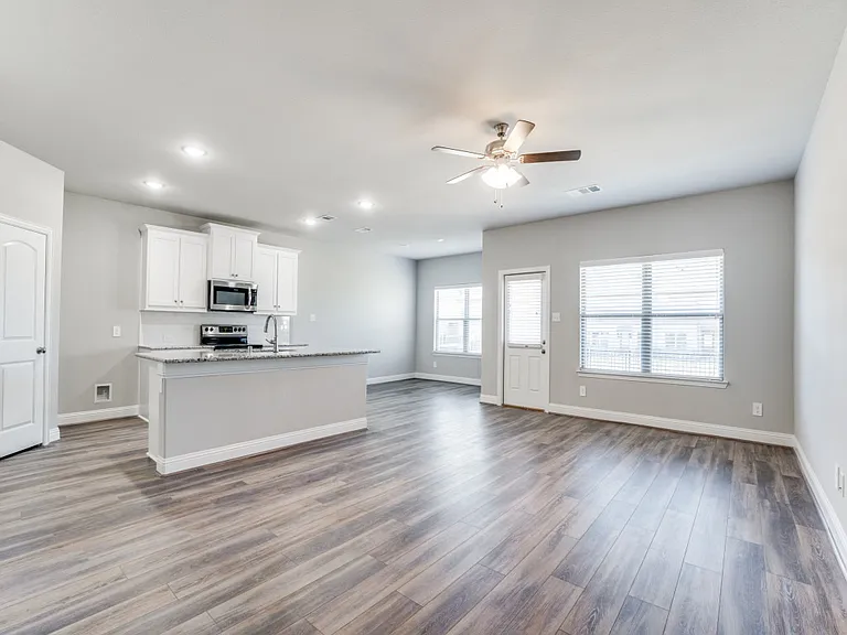 6803 Topaz Dr — Photo 12