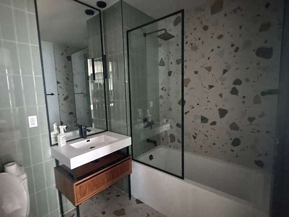 5th image of 470 Ocean Pkwy APT 2A