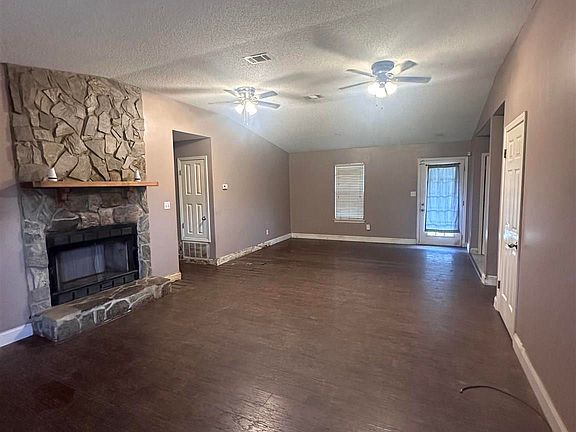 2nd image of 5410 Forest Hills Ln