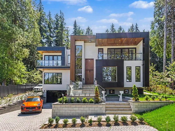 13046 Crescent Rd, Surrey, BC V4P 1J8