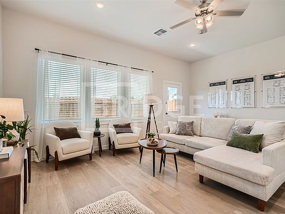 5th image of 6443 Pine Heights Dr