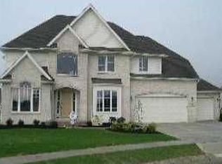 8796 Jimson Ct, Sylvania, OH 43560