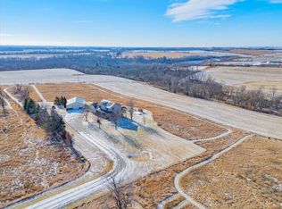2661 Lunde Ln, Mount Horeb, WI 53572