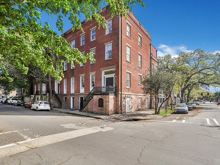 203 E York St #G — Photo 7