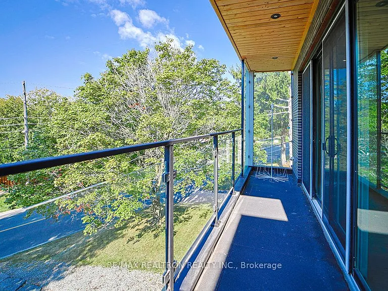 263 East Ave — Photo 26