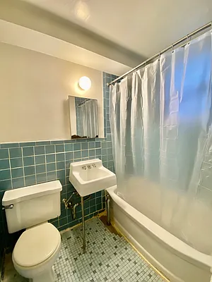 Rented by CMV Realty Inc. | media 19