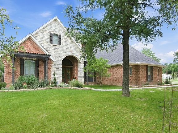 4th image of 1012 Vista Hills Dr