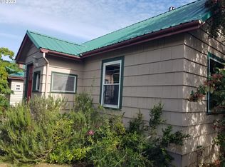 1170 N Baxter St, Coquille, OR 97423