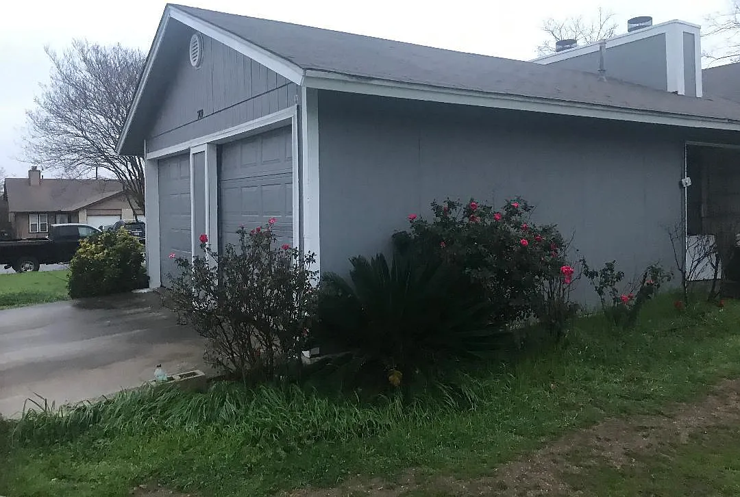 2 bed, 1125 sqft, $1,395 — Photo 1