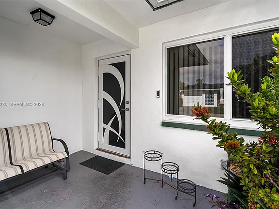 3rd image of 4402 NW 44th Ave
