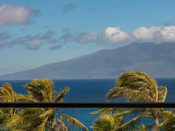 1 Bay Dr #2502, Lahaina, HI 96761