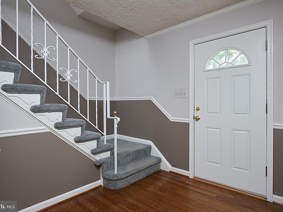 3rd image of 4652 Country Vale Ct